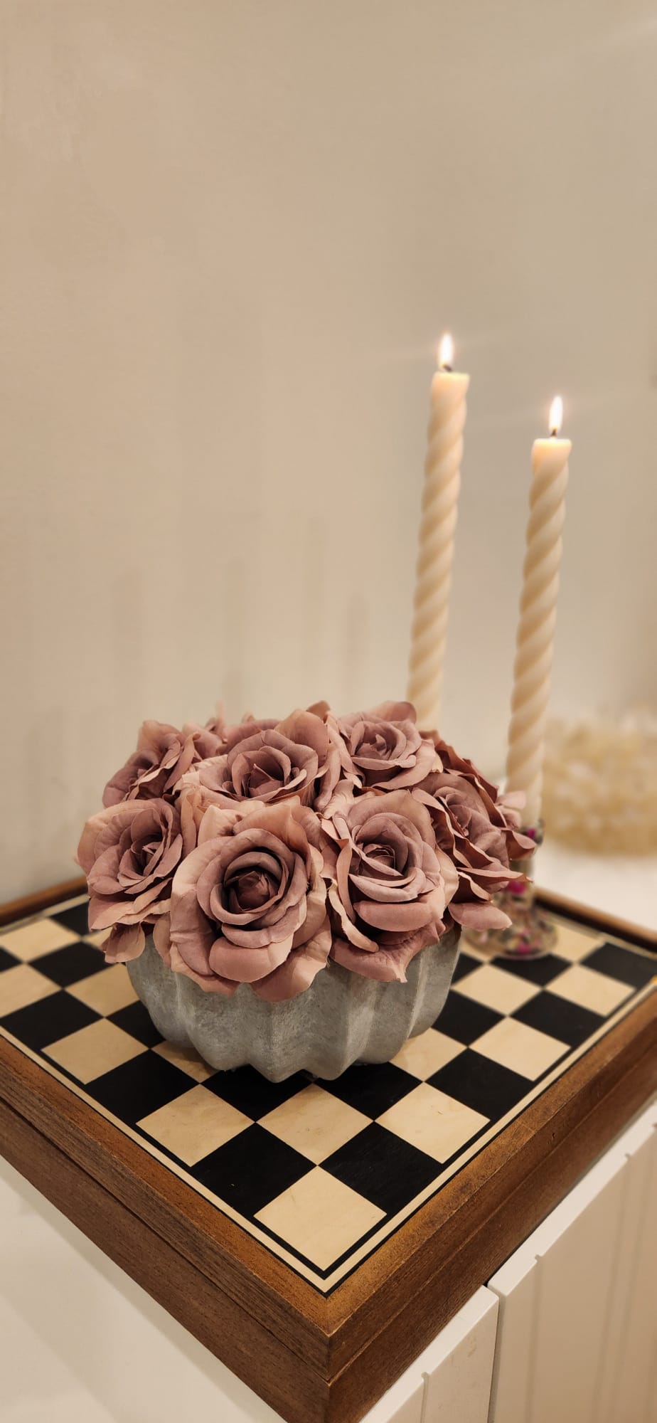 LEA PLEATED ROSE REALTOUCH ARRANGEMENT